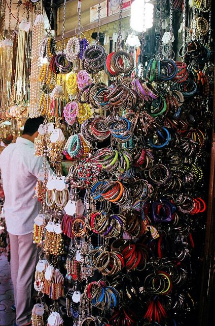 Street Shopping Tour